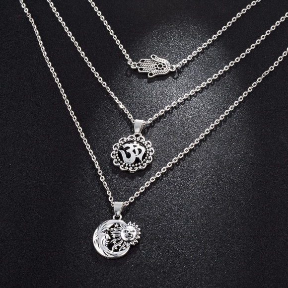 N3 | Boho Dainty Multi Layer Moon Hand Necklace - Picture 2 of 5